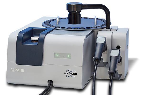 MPA_III_-_Bruker_FT-NIR_spektrometer